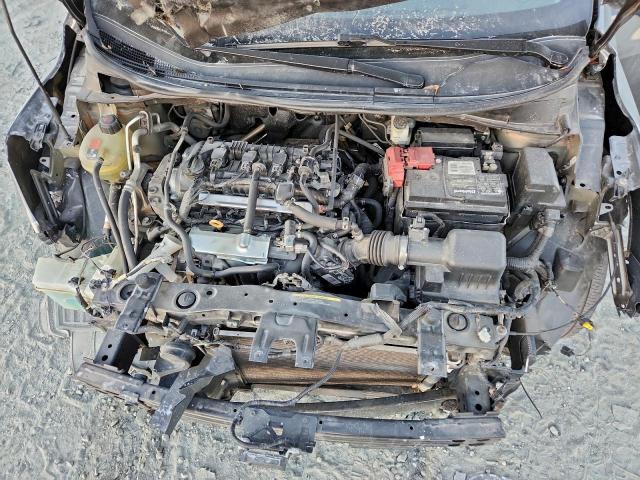 Nissan Versa S Image 9