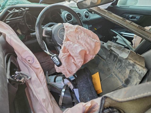 Ford Mustang Image 12