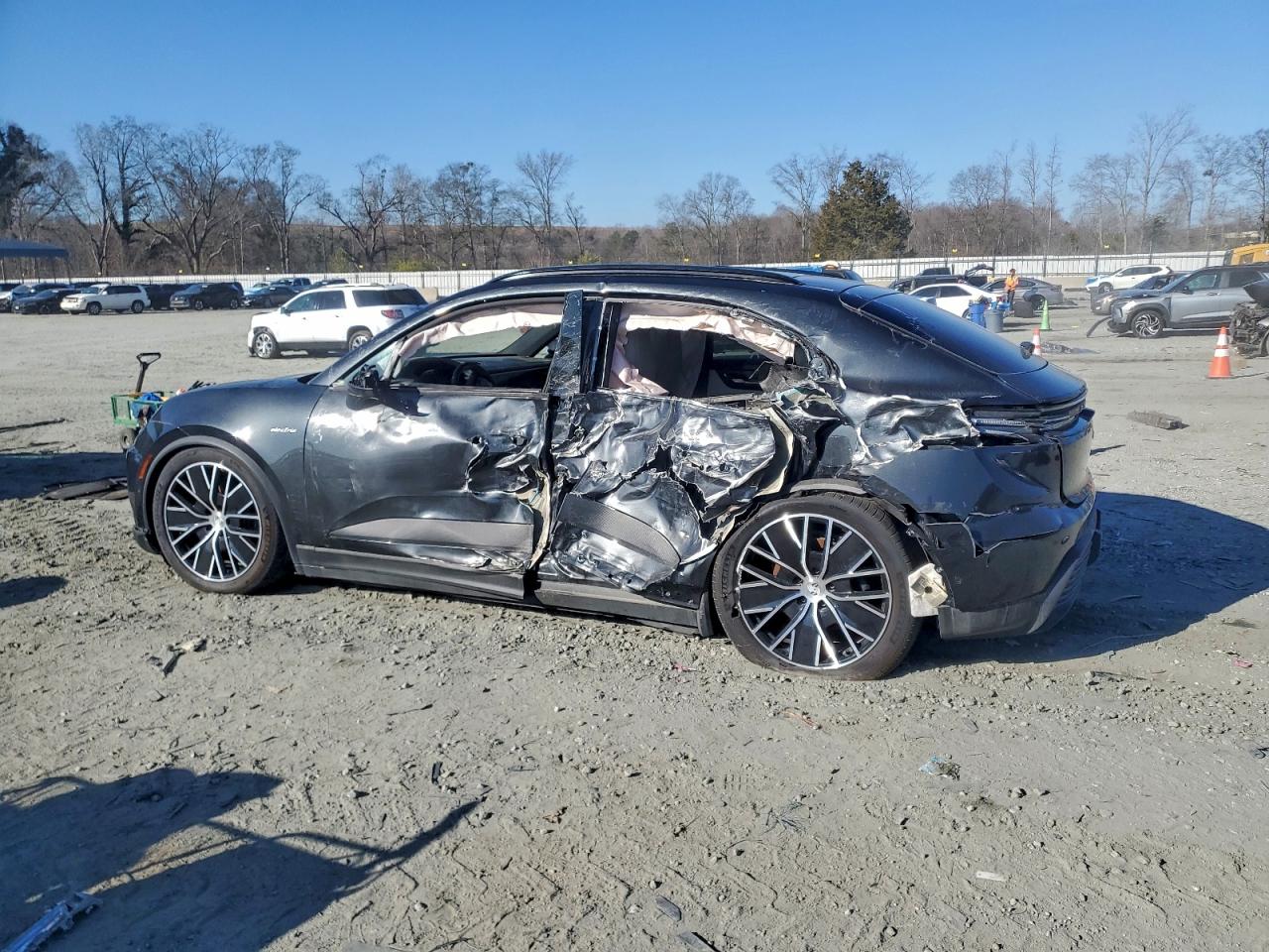 Porsche Macan 4 4 Image 2