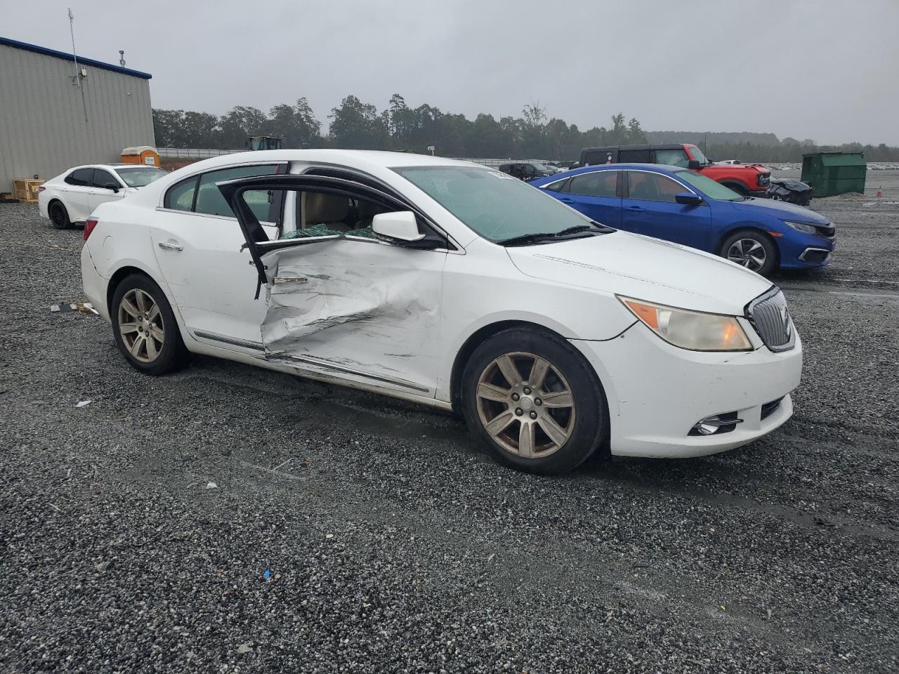 Buick LaCrosse Cxl Image 3