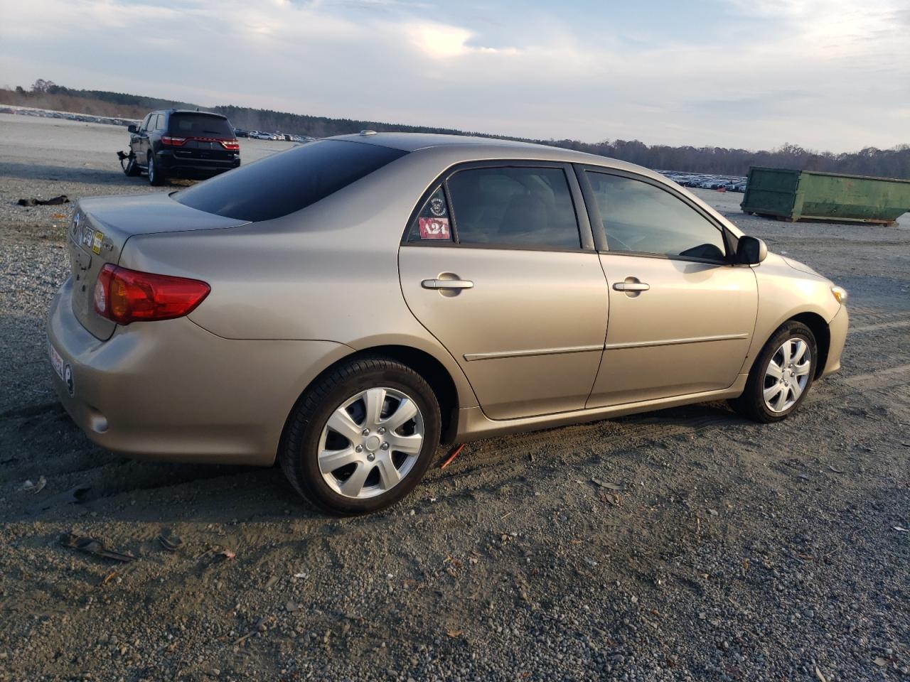 Toyota Corolla Base Image 6