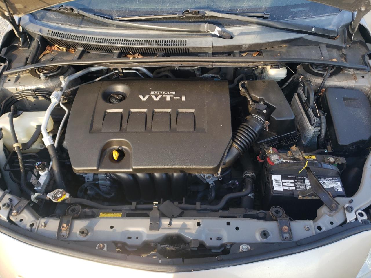 Toyota Corolla Base Image 7