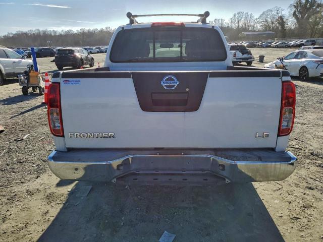 Nissan Frontier Crew Cab Se Image 3