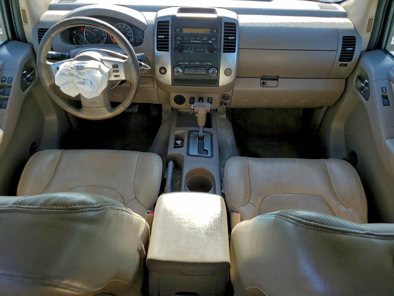 Nissan Frontier Crew Cab Se Image 11