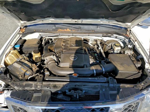 Nissan Frontier Crew Cab Se Image 4