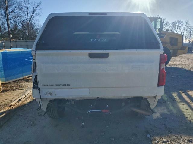 Chevrolet Silverado C1500 Image 4