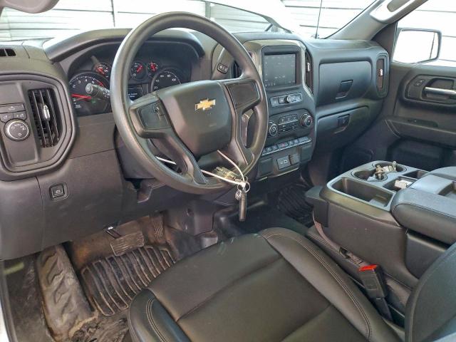 Chevrolet Silverado C1500 Image 13