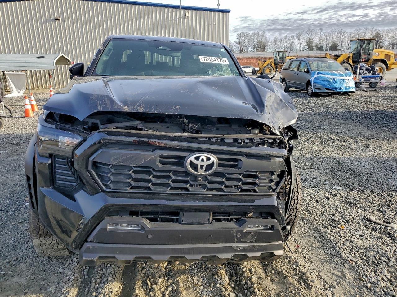 Toyota Tacoma Double Cab Image 8