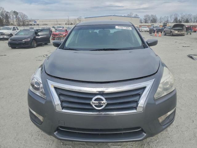 Nissan Altima 2.5 Image 5