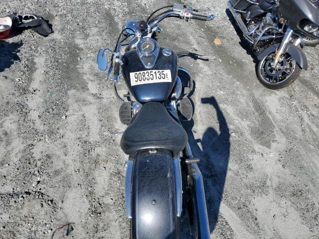 Suzuki Boulevard Image 4