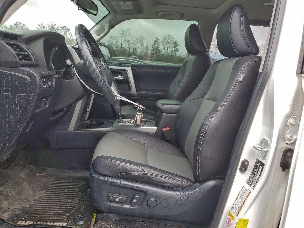 Toyota 4Runner Sr5 Image 5