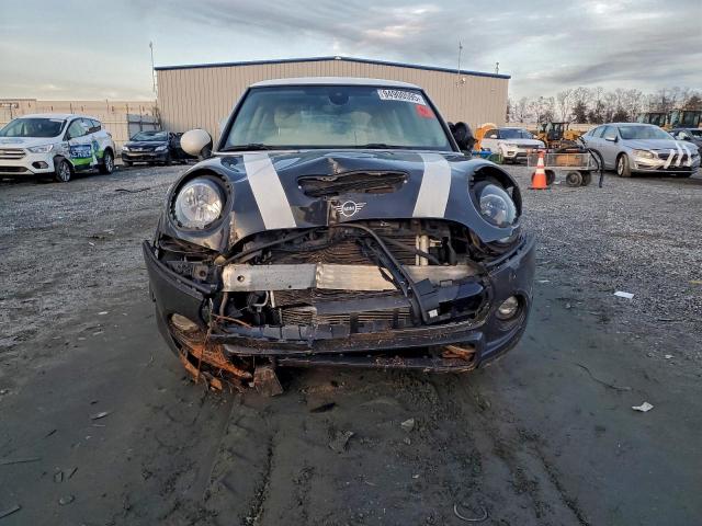 MINI Cooper S Image 2