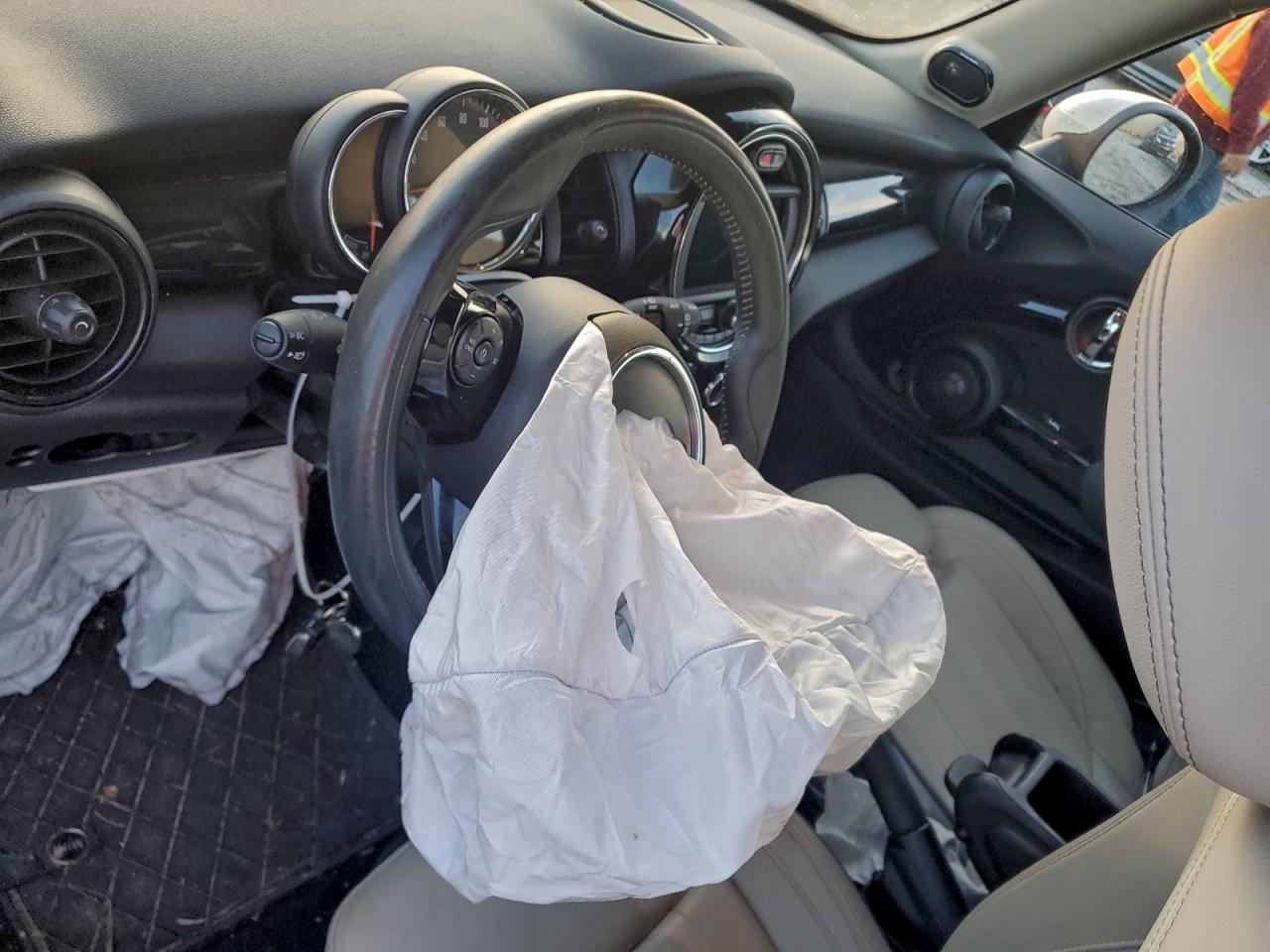 MINI Cooper S Image 8