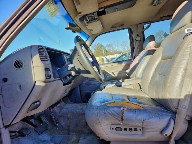 Chevrolet Suburban K1500 Image 6