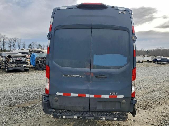 Ford Transit T-250 Image 8