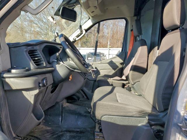 Ford Transit T-250 Image 6