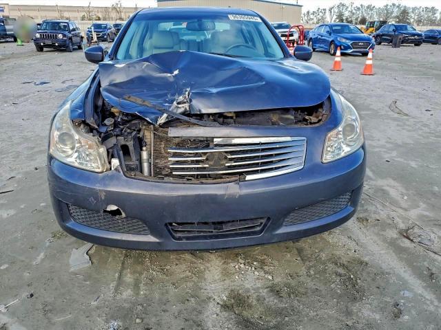 INFINITI G37 Base Image 4