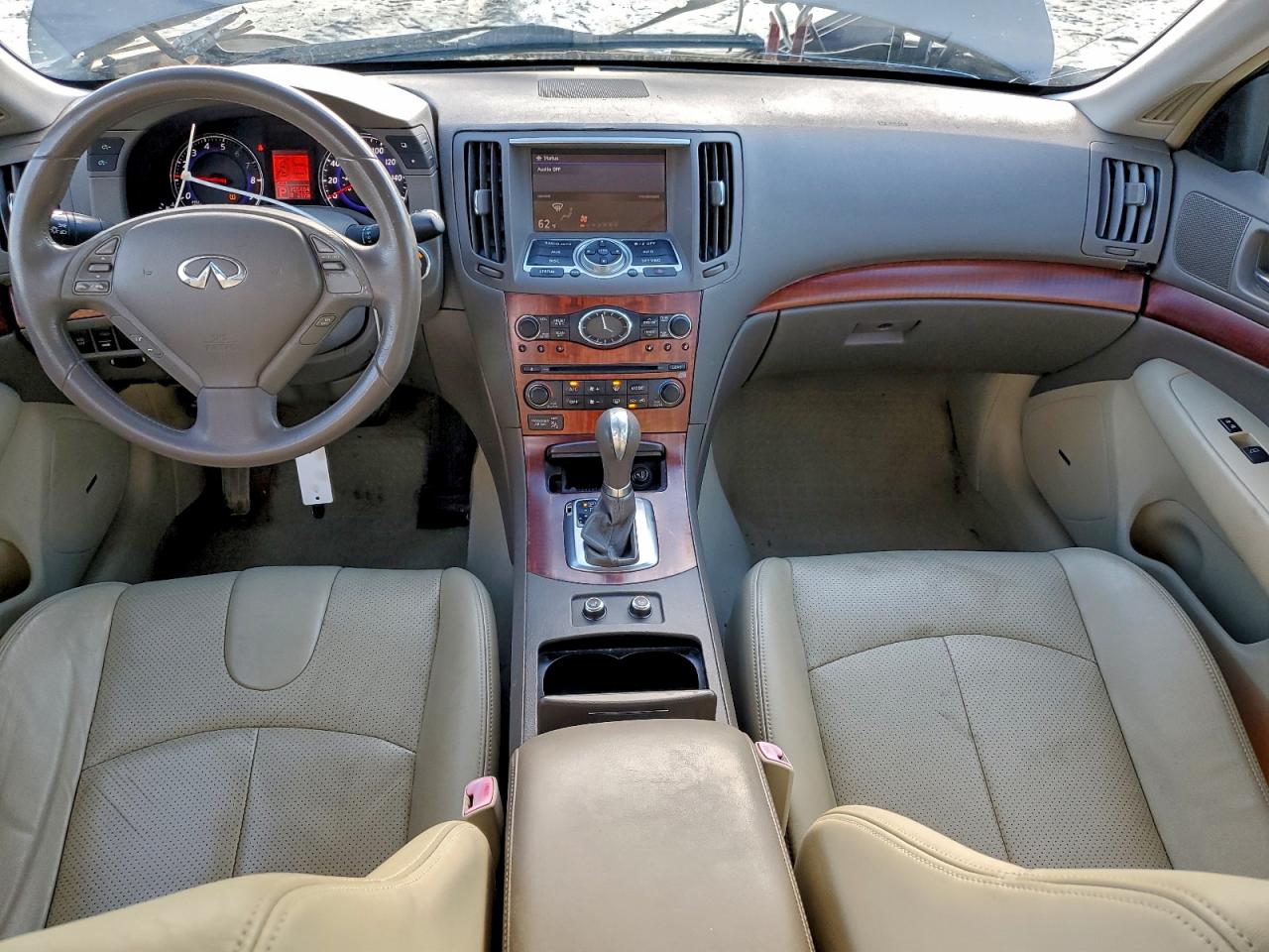 INFINITI G37 Base Image 8