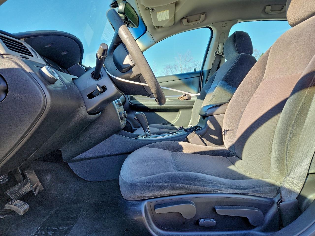 Chevrolet Impala Lt Image 8