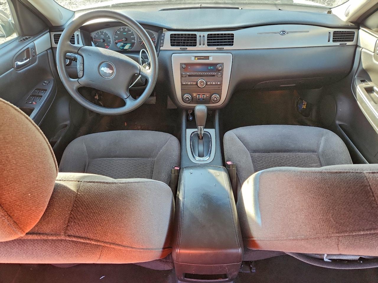 Chevrolet Impala Lt Image 9