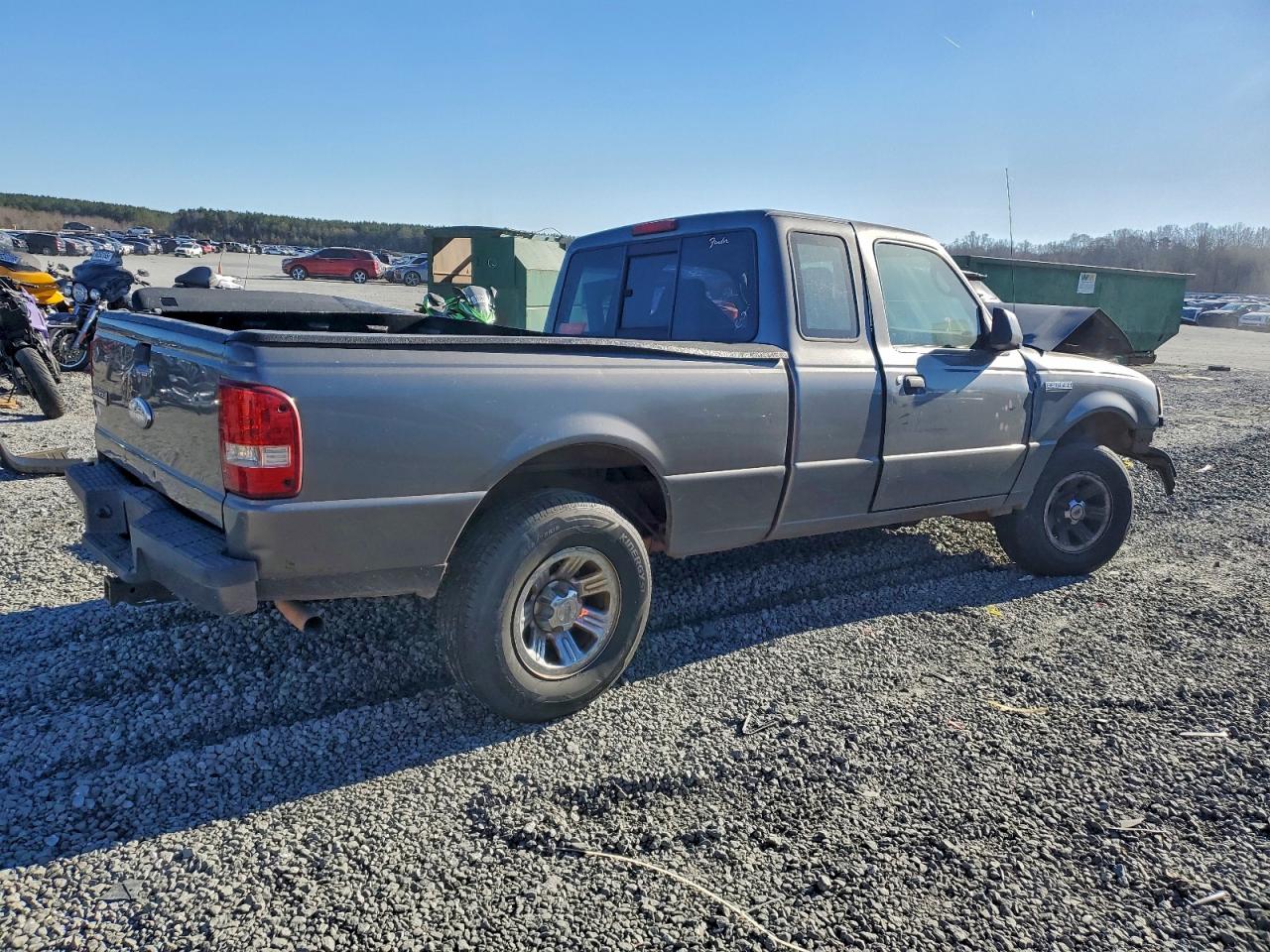 Ford Ranger Super Cab Image 2