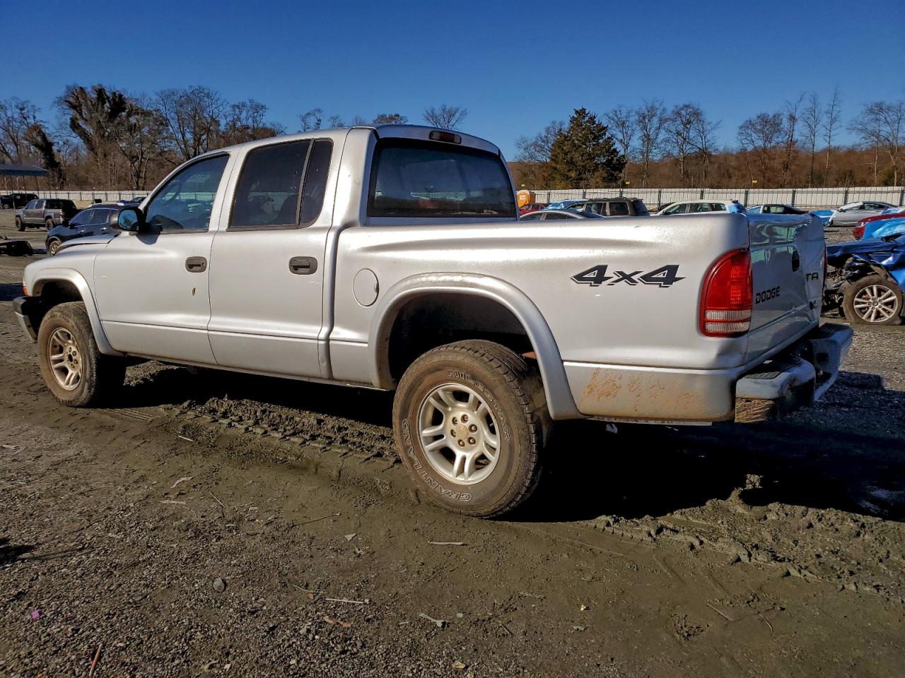 Dodge Dakota Quad Sport Image 12