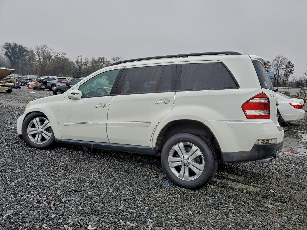 Mercedes-Benz G-Class 450 4matic Image 3