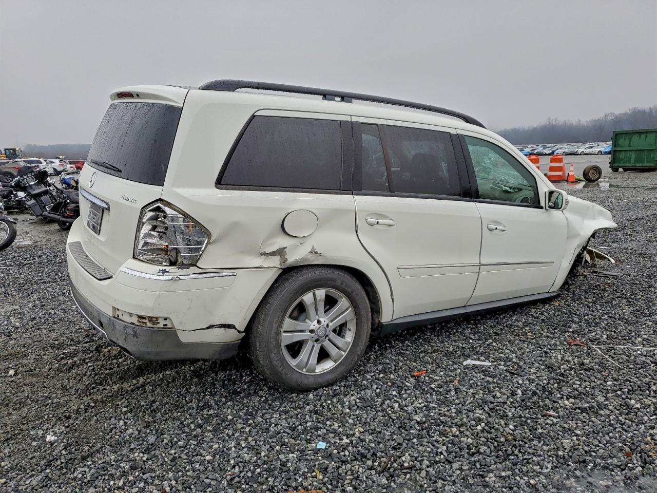 Mercedes-Benz G-Class 450 4matic Image 13