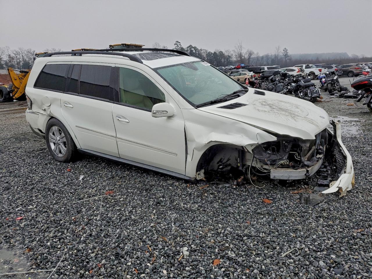 Mercedes-Benz G-Class 450 4matic Image 10