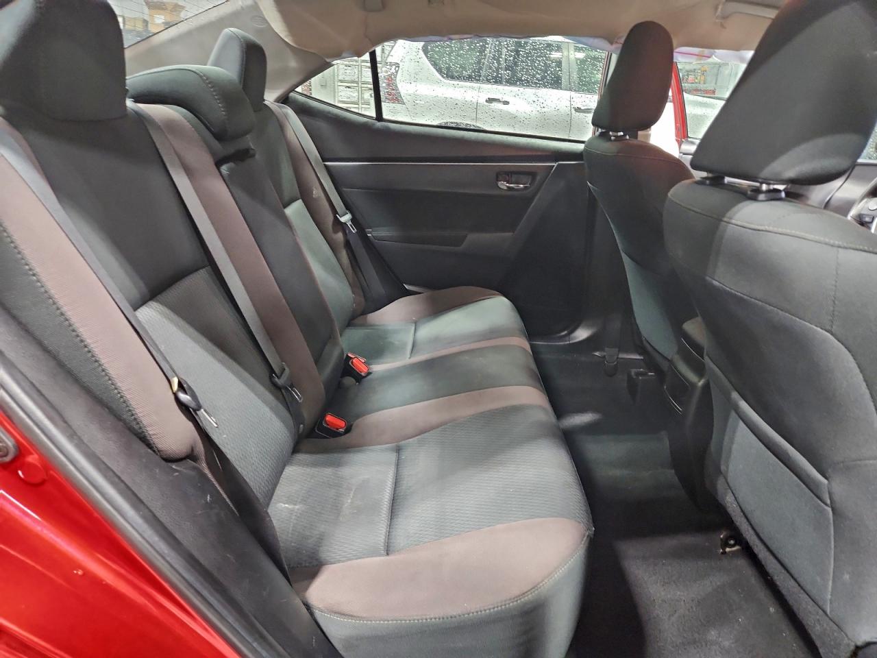 Toyota Corolla L Image 7