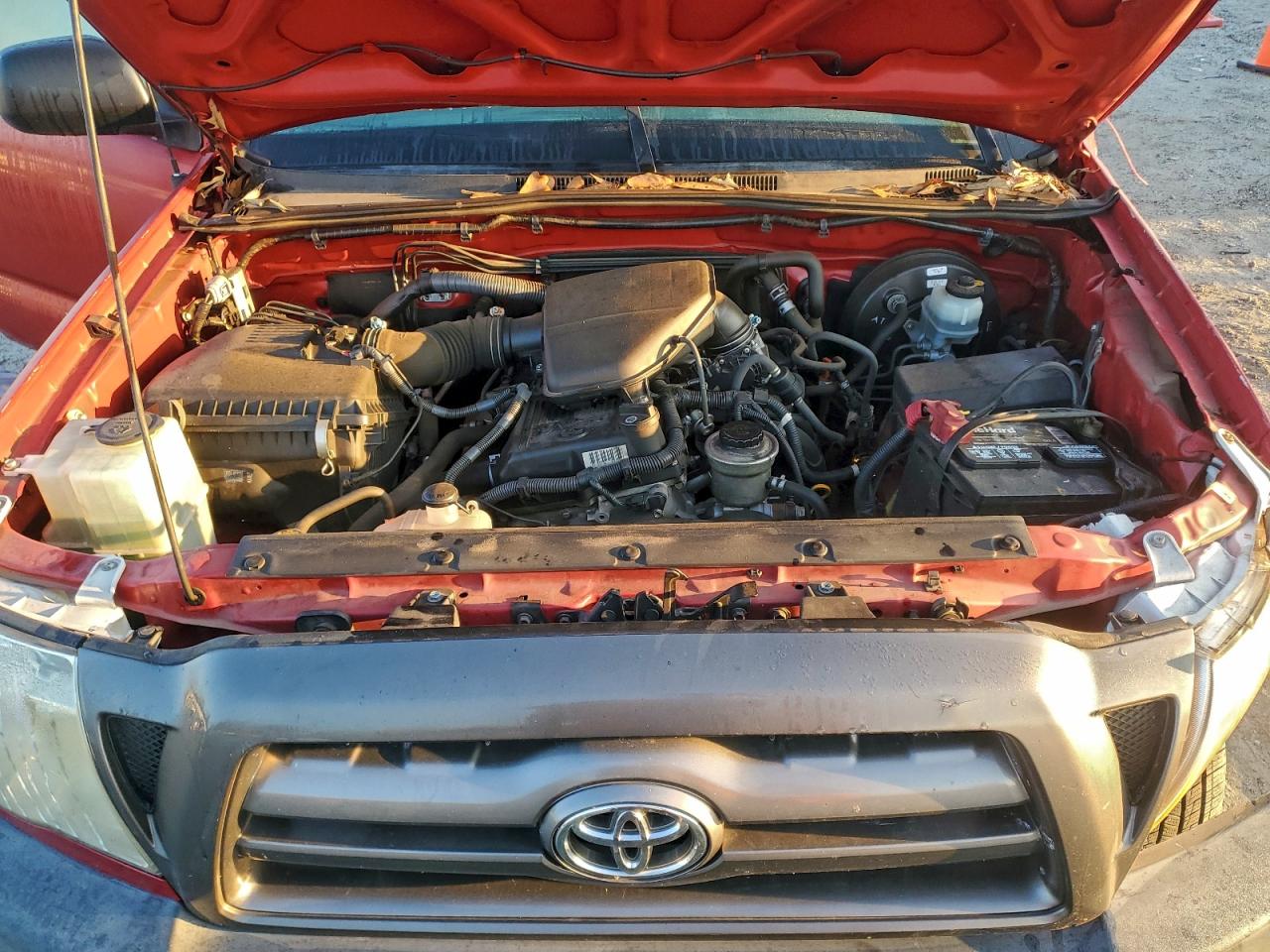 Toyota Tacoma Access Cab Image 11