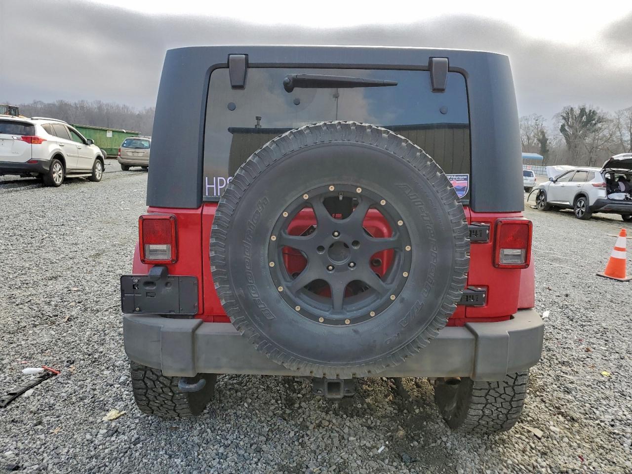 Jeep Wrangler Rubicon Image 10