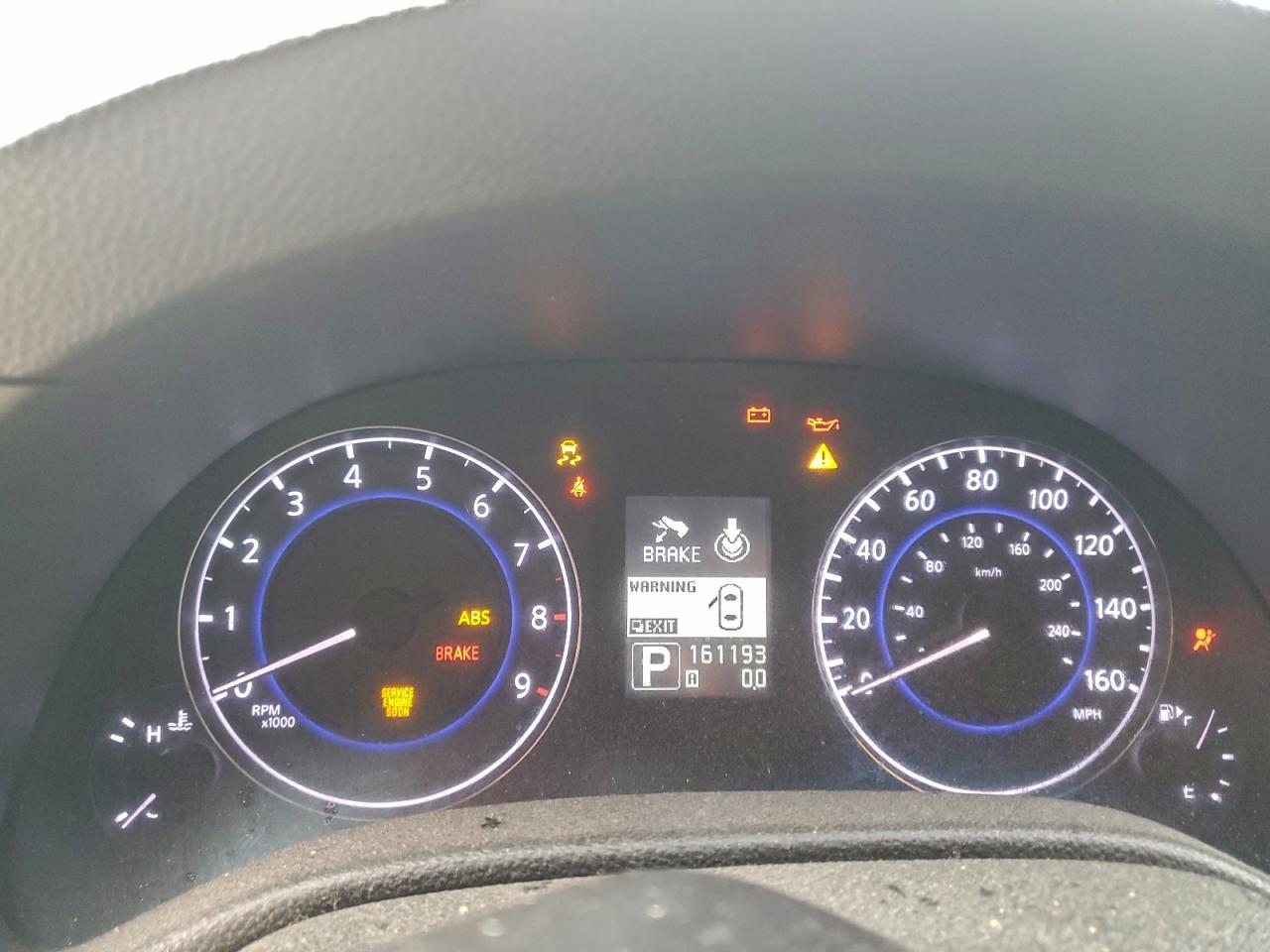 INFINITI G37 Base Image 10