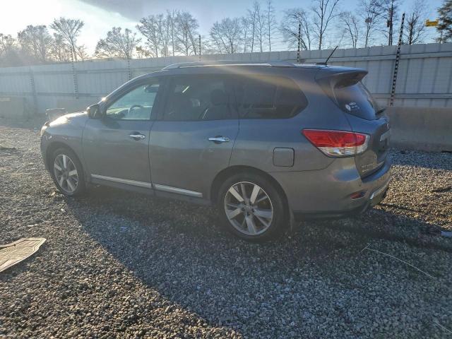 Nissan Pathfinder S Image 2