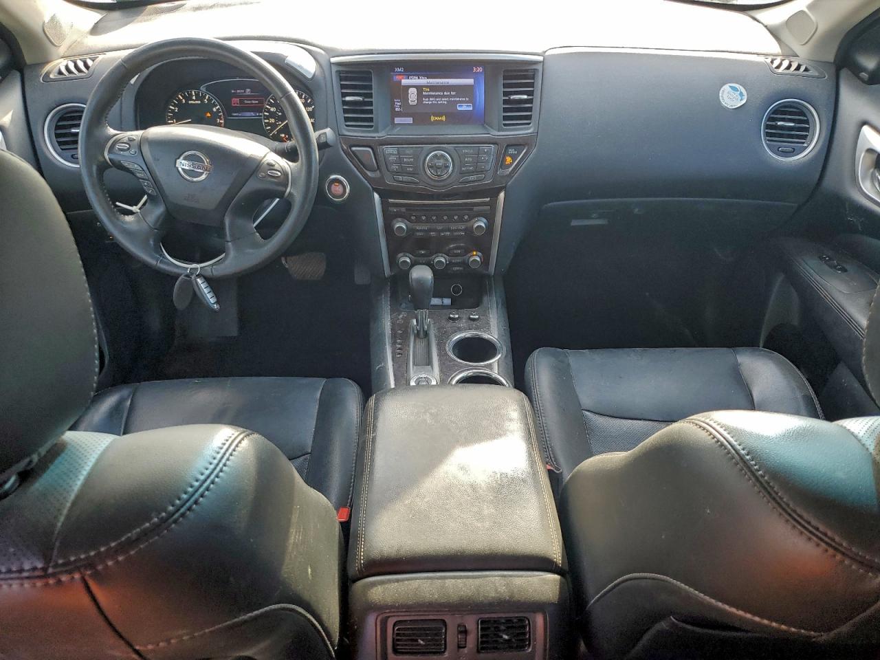 Nissan Pathfinder S Image 4