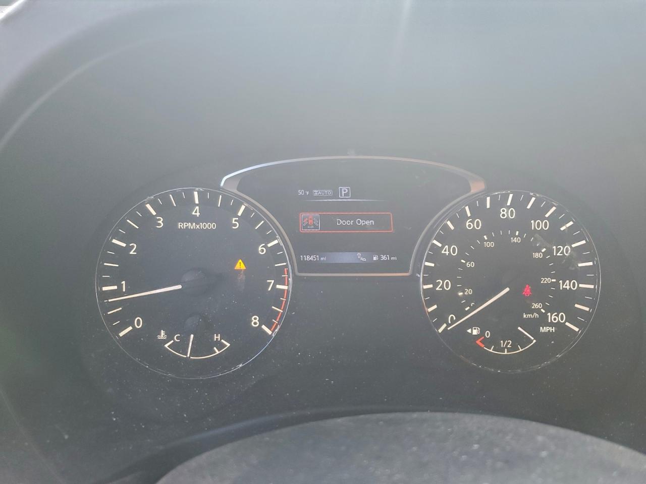 Nissan Pathfinder S Image 10