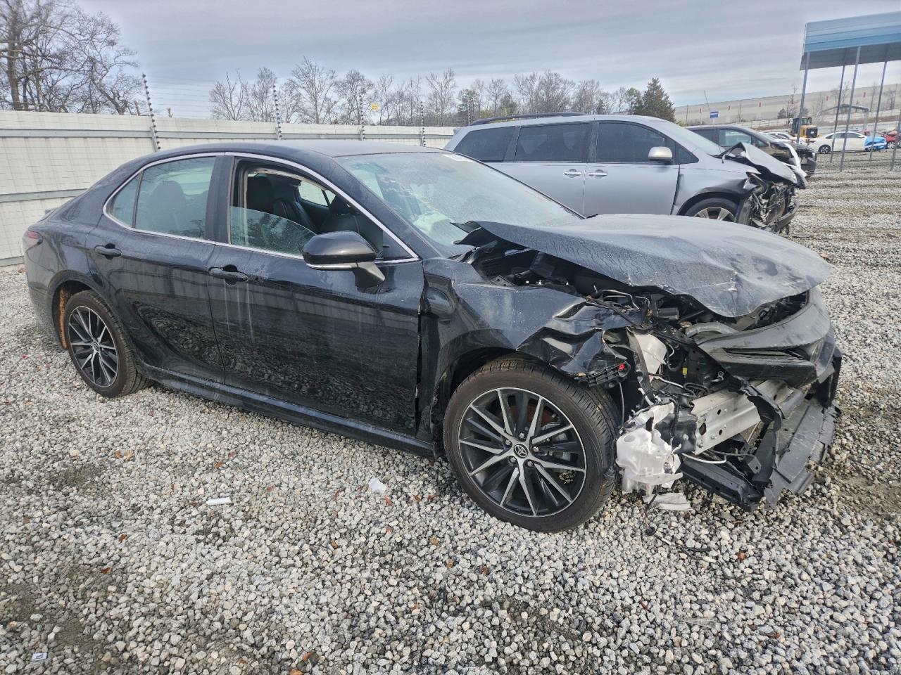 Toyota Camry Se Night Shade Image 6