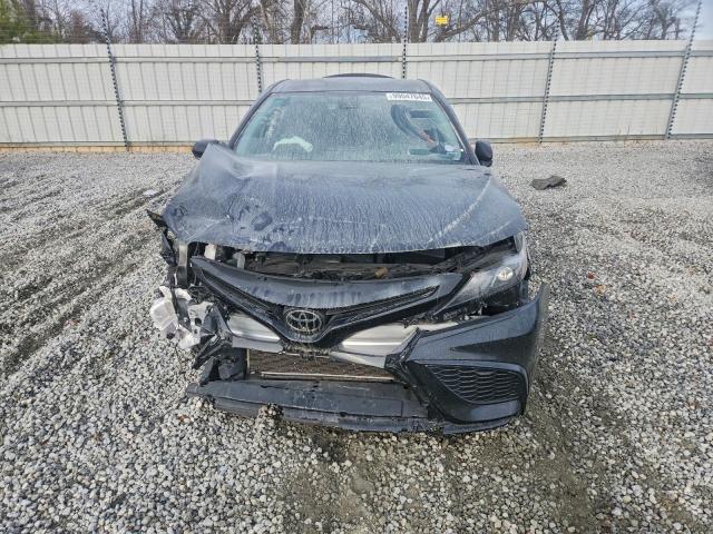 Toyota Camry Se Night Shade Image 5