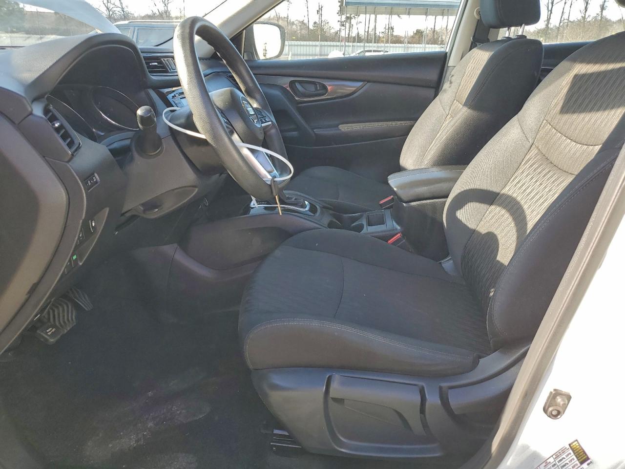 Nissan Rogue S Image 12