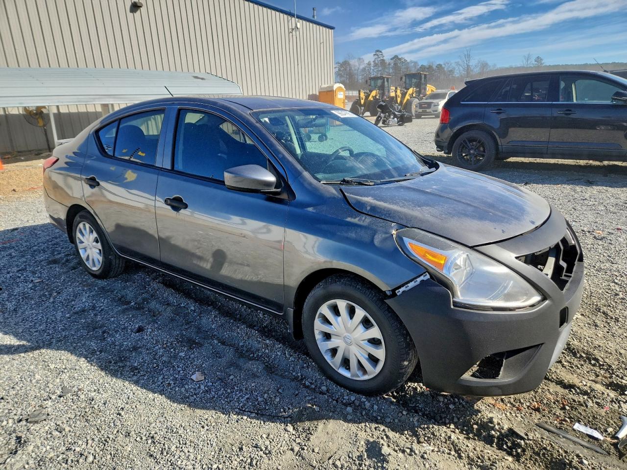 Nissan Versa S Image 8