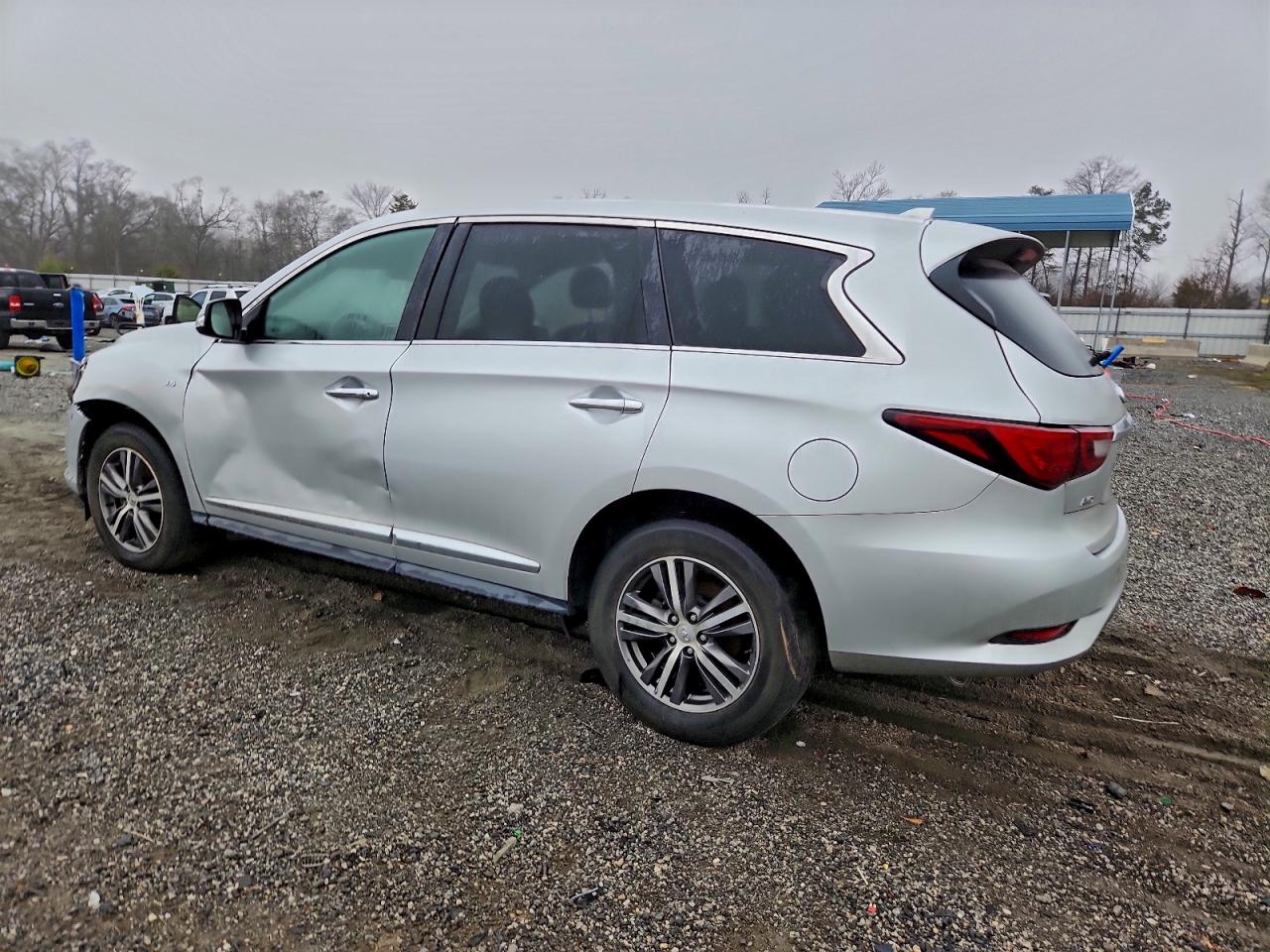 INFINITI Qx Luxe Image 6