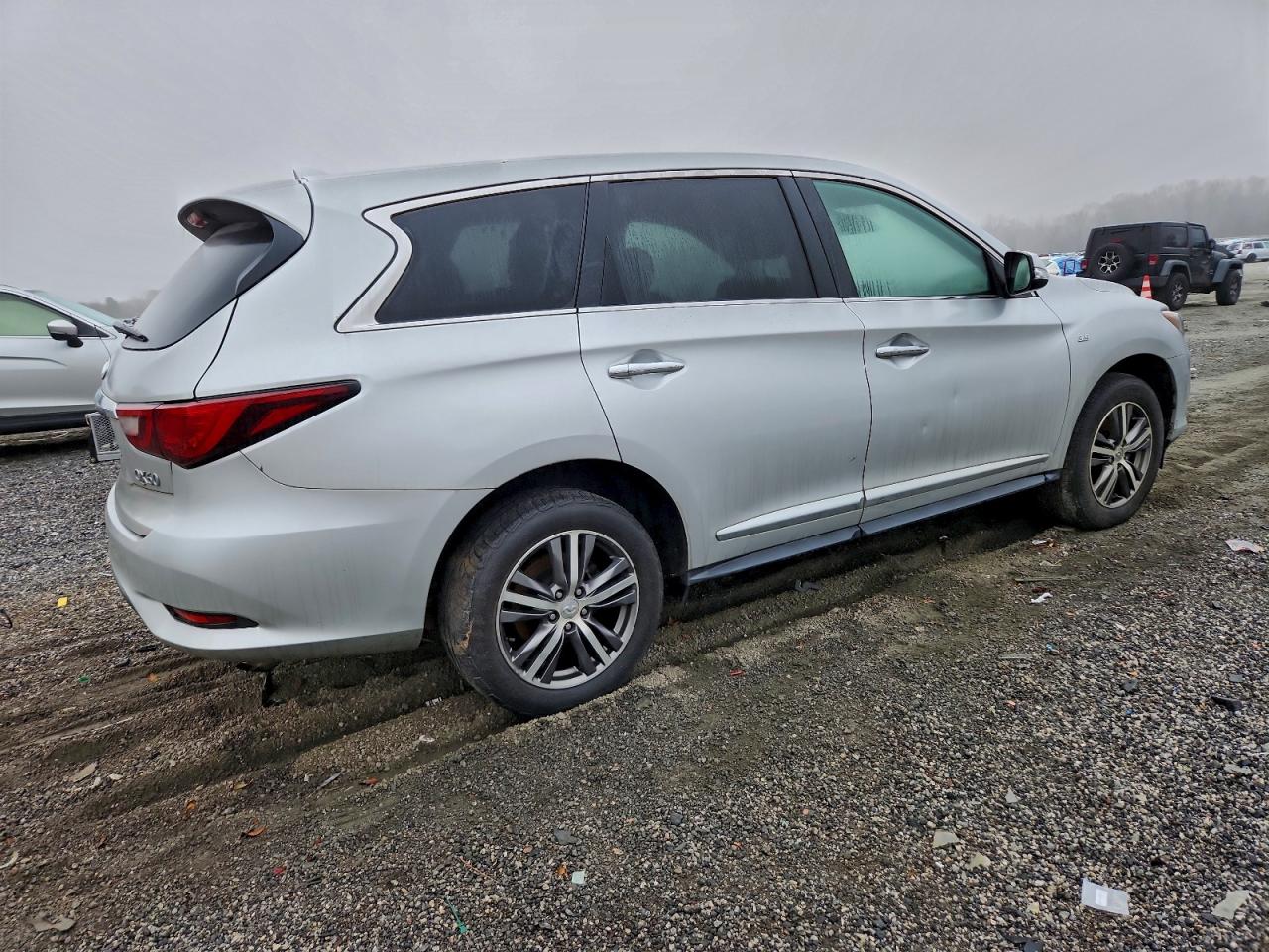 INFINITI Qx Luxe Image 7