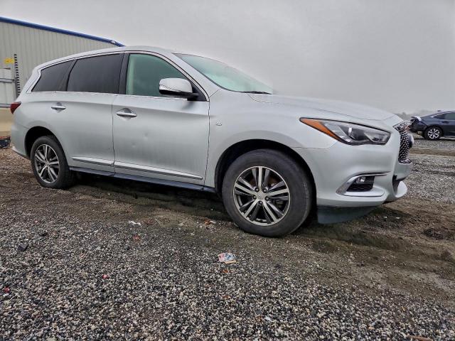 INFINITI Qx Luxe Image 3