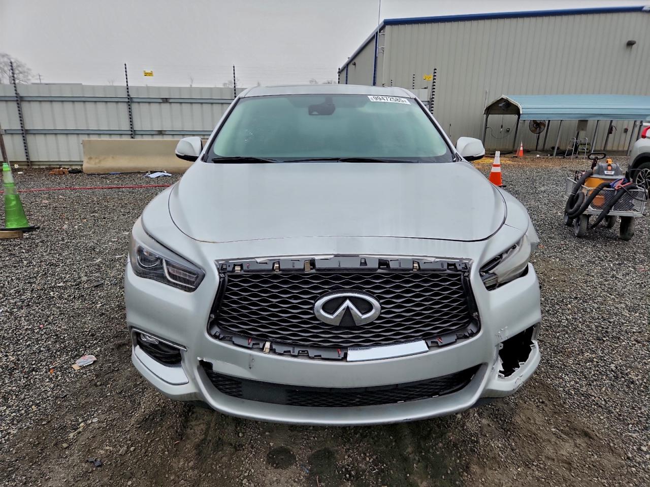 INFINITI Qx Luxe Image 9