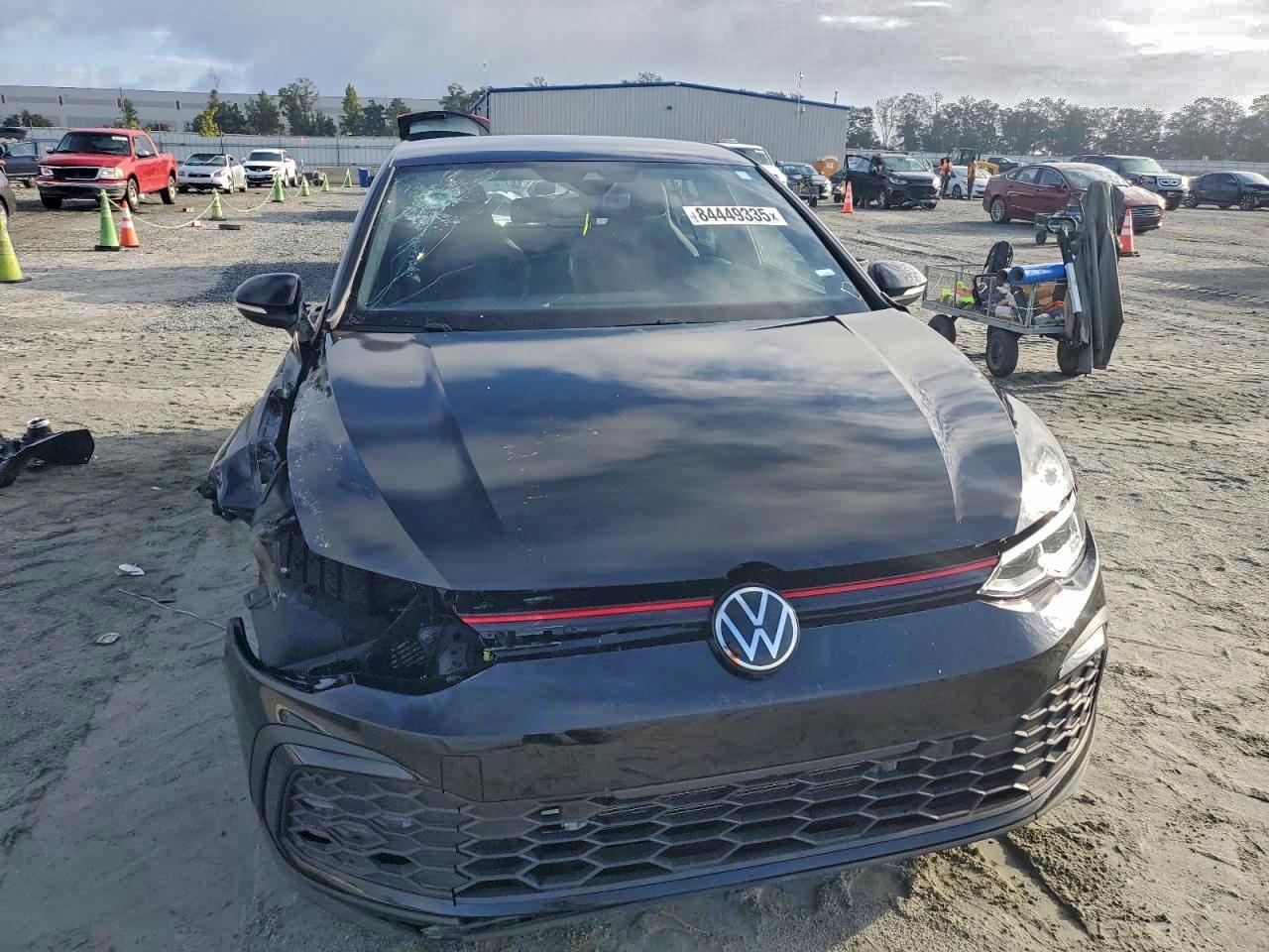 Volkswagen GTI S Image 8