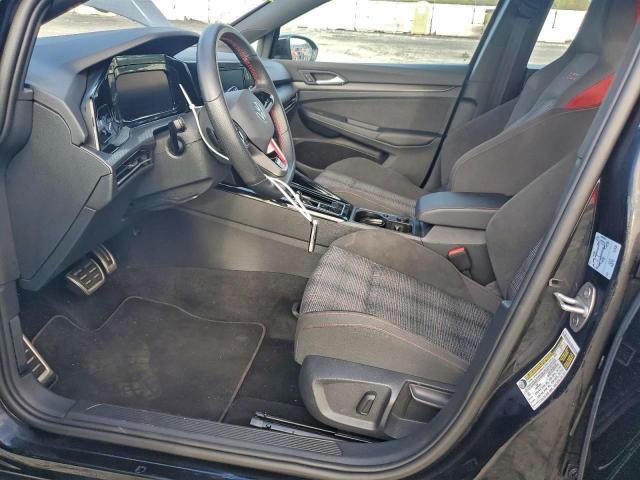 Volkswagen GTI S Image 9