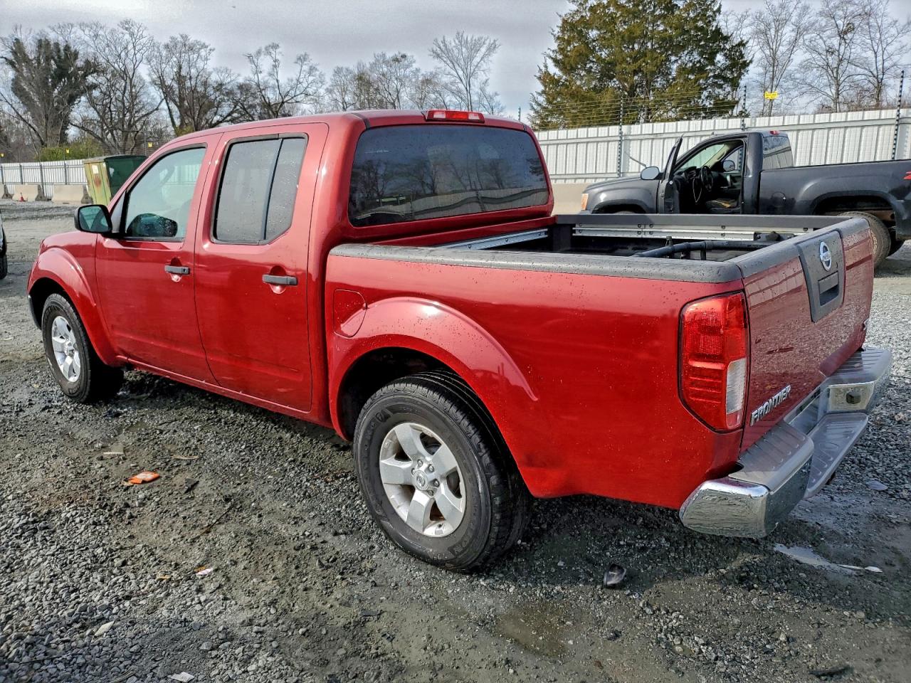 Nissan Frontier Crew Cab Se Image 2