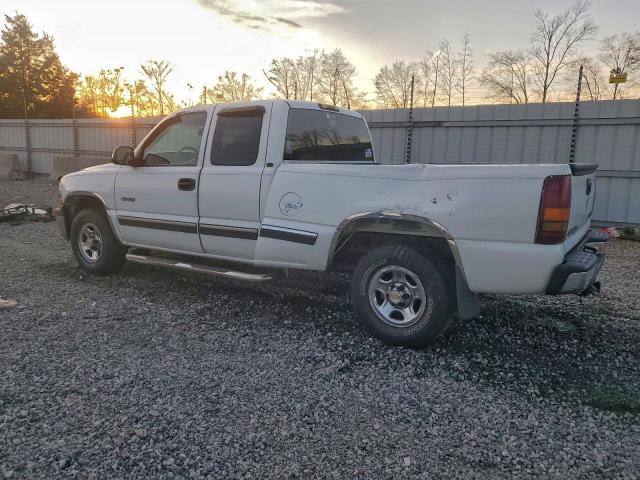Chevrolet Silverado K1500 Image 2
