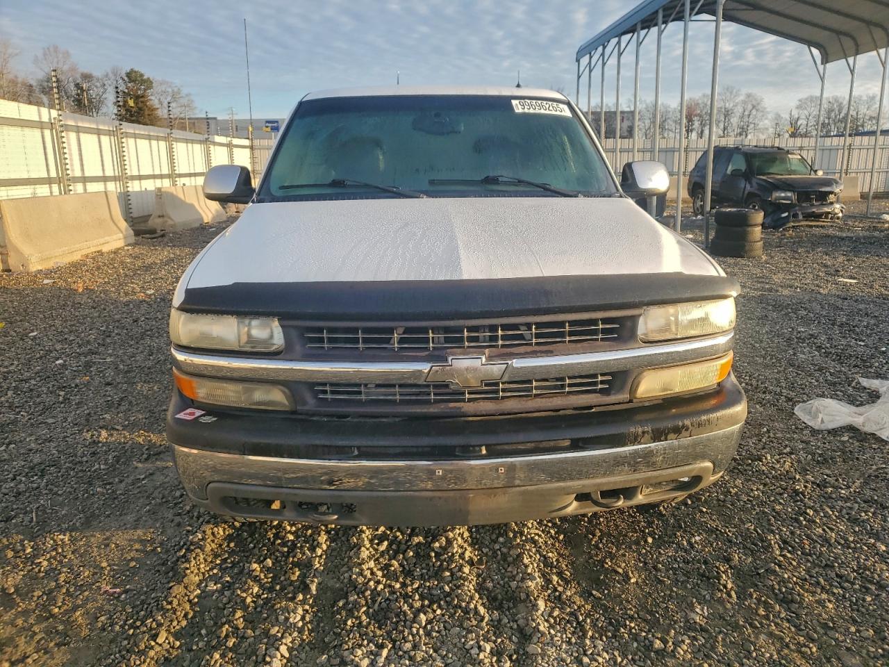 Chevrolet Silverado K1500 Image 5