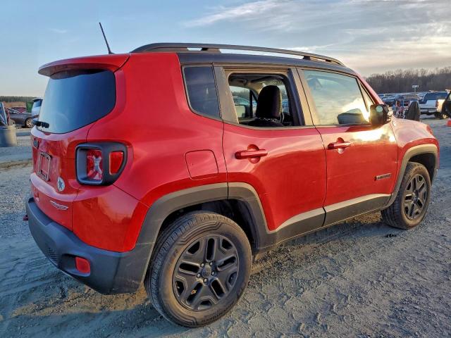 Jeep Renegade Trailhawk Image 8